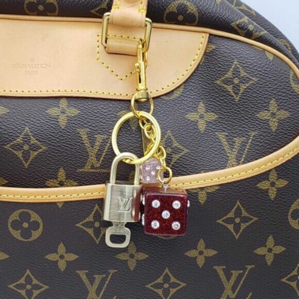 Louis Vuitton Gold Lock 🔑 Authentic LV Padlock + Bag Unbranded Dice Charm - Picture 9 of 11